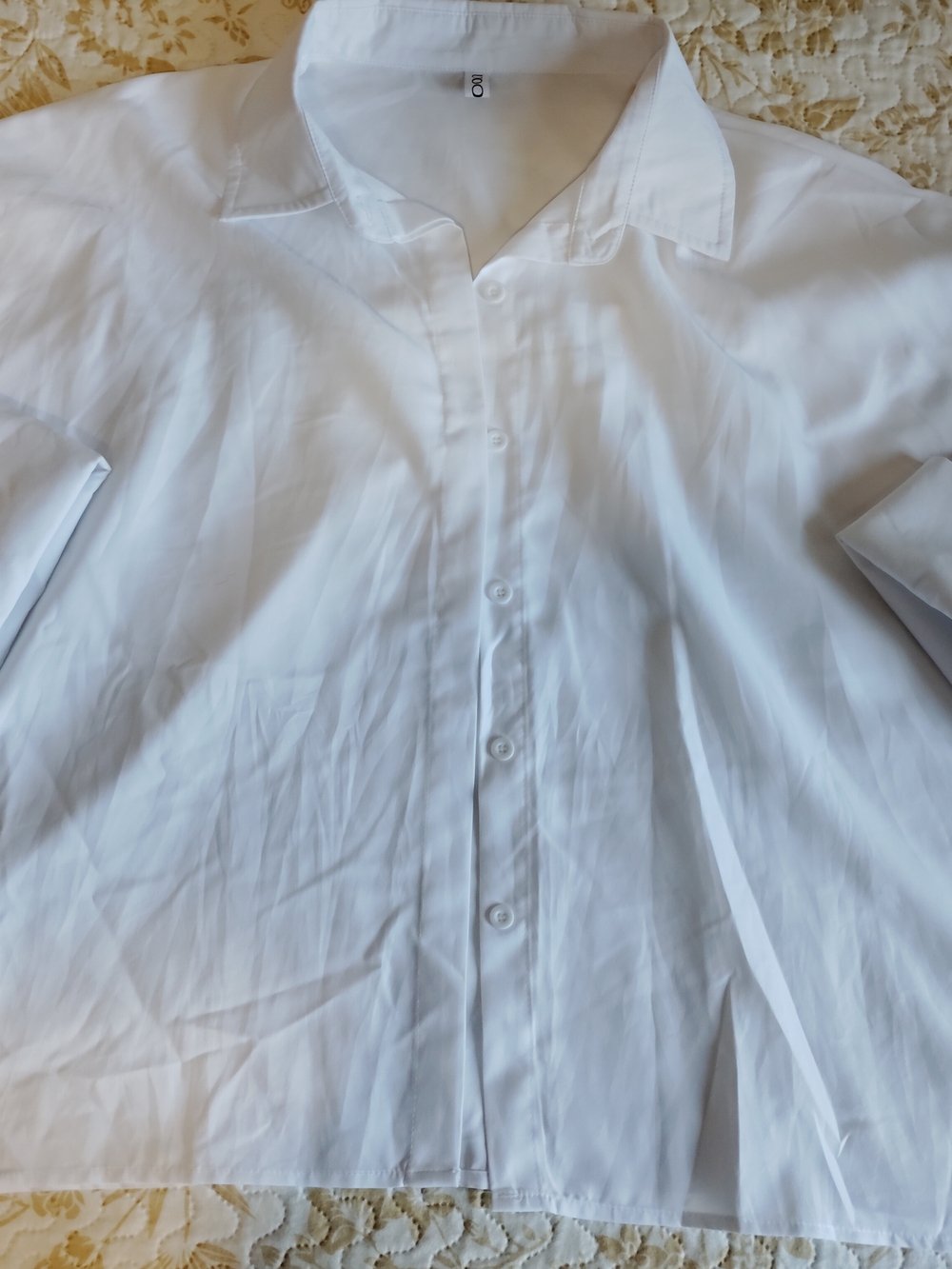Urban Outfitters White Button-Up Women's Shirt